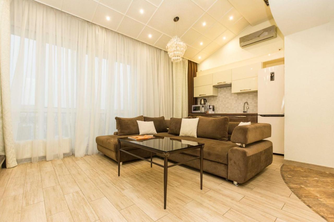 Wonderful Penthouse In Centr Of Chisinau Apartment Exterior foto